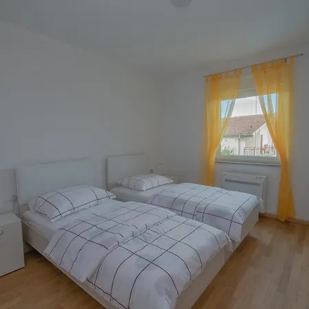 Apartment Ljubica *